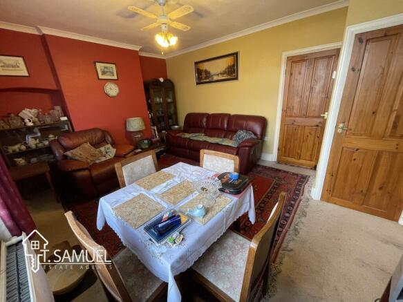 Dining room B.JPG