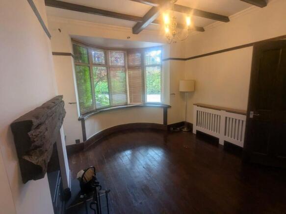6 bed Semi-Detached to rent Image 7
