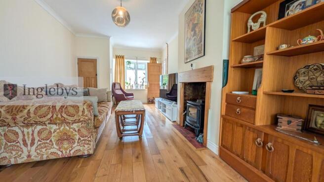 2 bed Semi-Detached Bungalow for sale Image 6