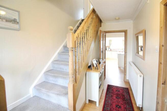 4 bed Semi-Detached for sale Image 12