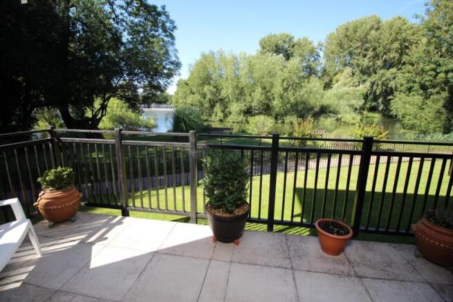 1 waterside House  (9).JPG