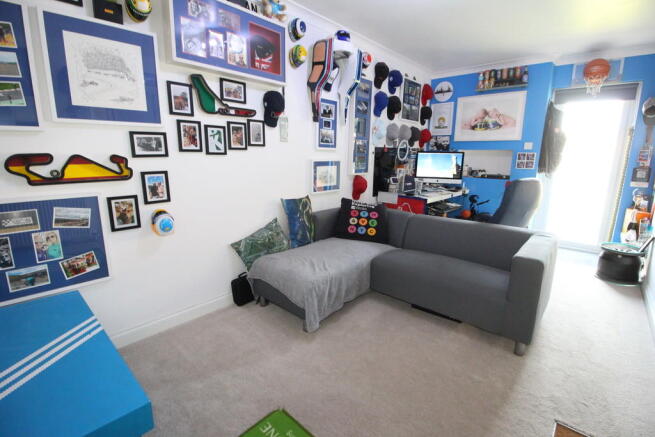 Photo 6