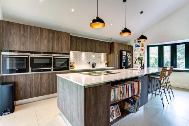 OPEN PLAN LIVING KITCHEN D
