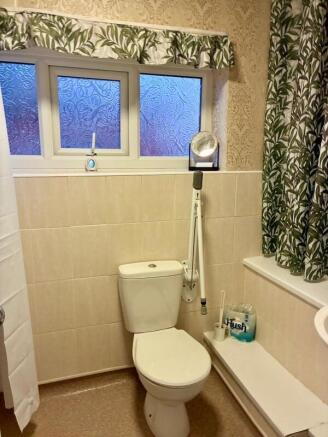 3 bed Semi-Detached for sale Image 8