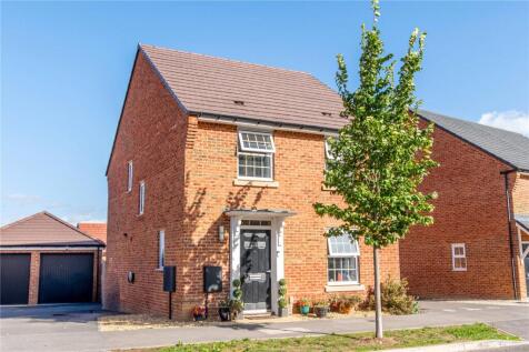 Garrison Meadows, Donnington, Newbury, Berkshire, RG14