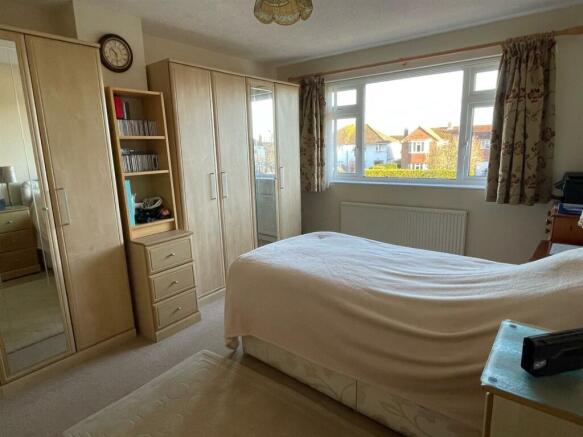 Bedroom...jpg