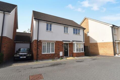 Bargroves Avenue, St. Neots, PE19