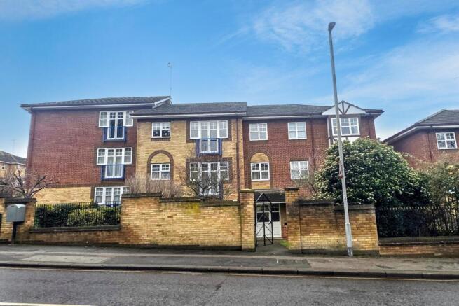 Flat 6 Marquis Court, Earls Meade, Luton, Bedfordshire, LU2 7LG