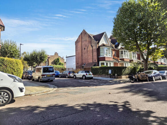 Garages rear of 35 Park Avenue, Crouch End, London N8 7RU