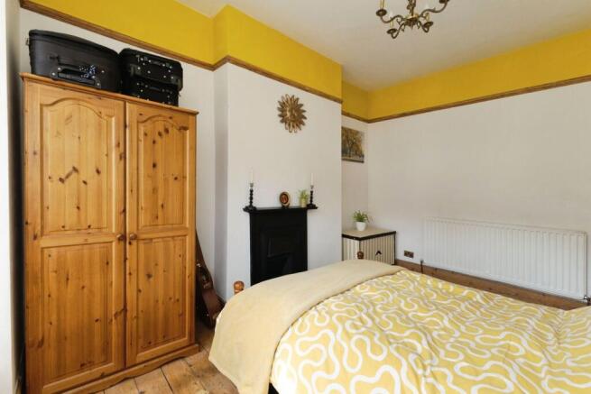 3 bed Terraced for sale Image 12