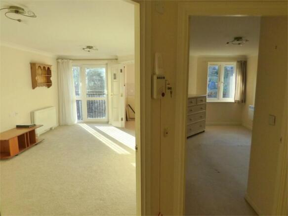 Photo 8