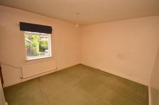Bedroom 1.JPG