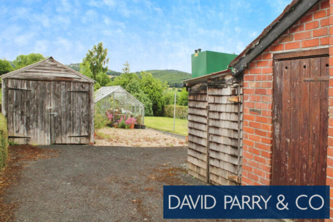 3 bedroom detached bungalow