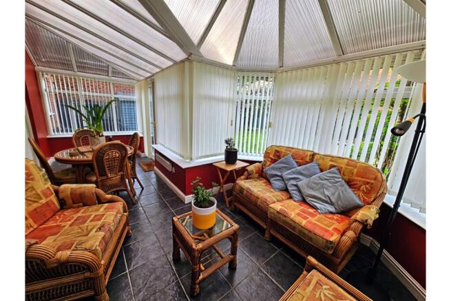 4 bed Detached for sale Image 11