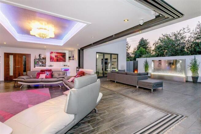 SITTING ROOM