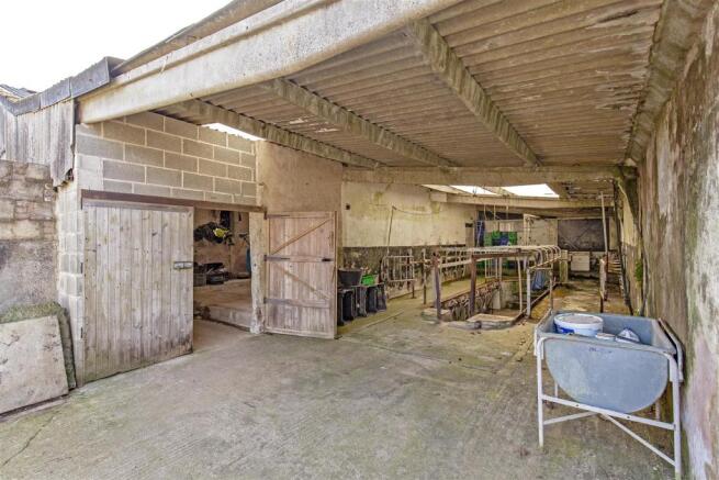 Barn-3.jpg