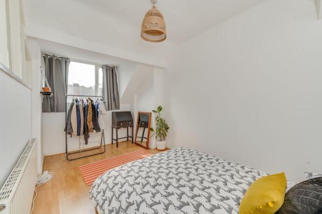3 bed Terraced for sale Image 7