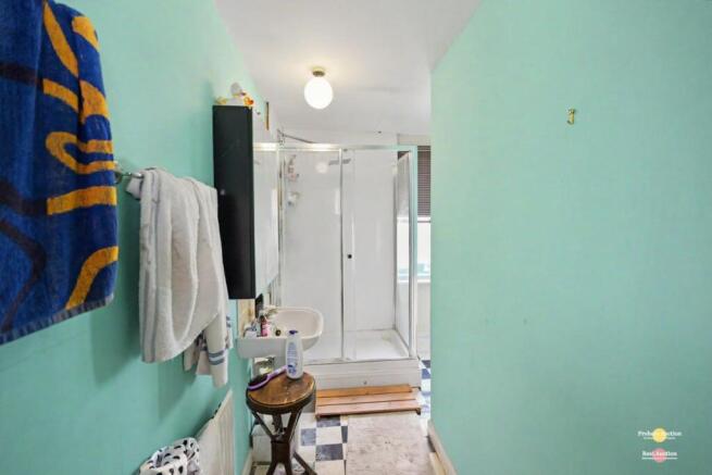 2 bed Terraced for sale Image 10