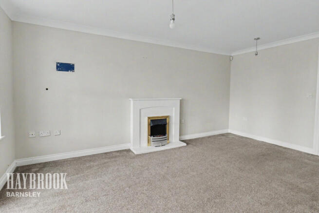 3 bed Town House for sale Image 4