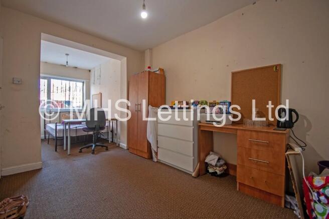 4 bed Terraced to rent Image 7