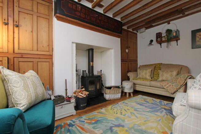 Lounge..jpg