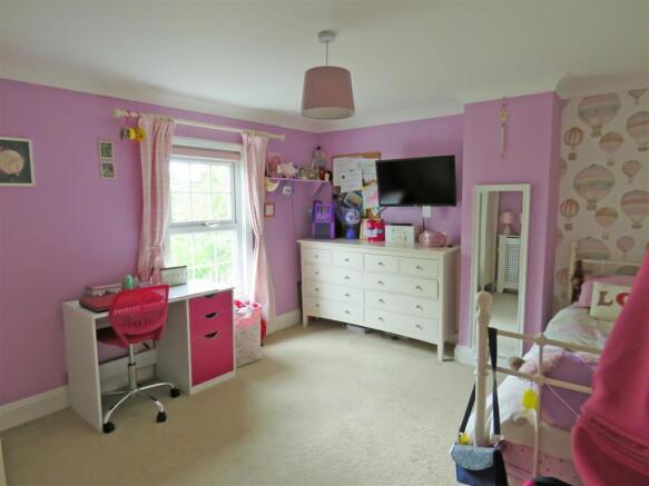Bedroom 2.JPG
