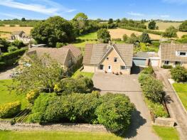 Fourwinds, Iles Green, Far Oakridge, Stroud GL6 7PB