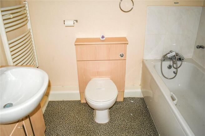 2 bed Apartment for sale Image 9