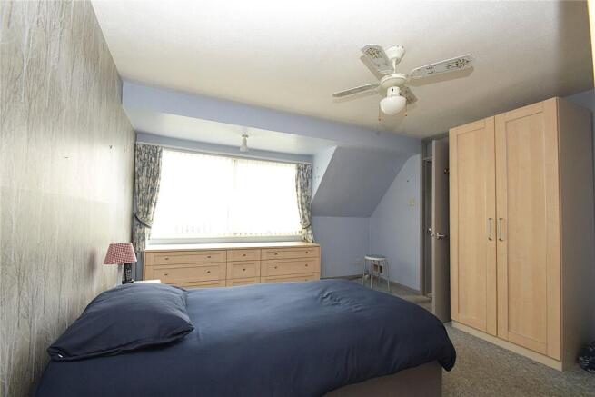 3 bed Semi-Detached for sale Image 10