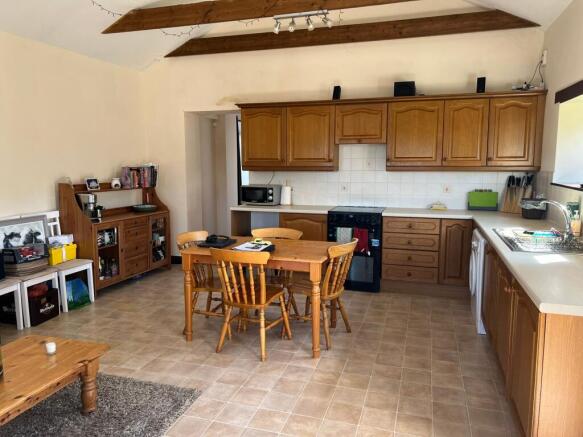 Open plan kitchen / diner
