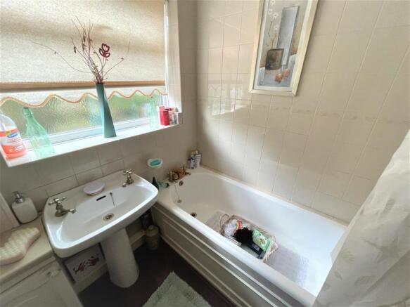 DOWNSTAIRS BATHROOM