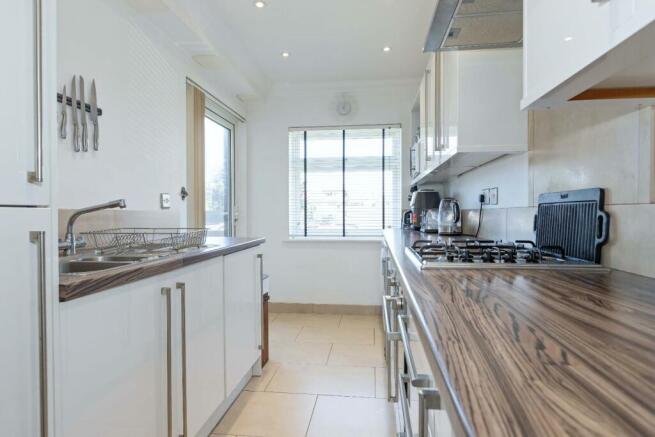 4 St Nicholas court_1.JPG