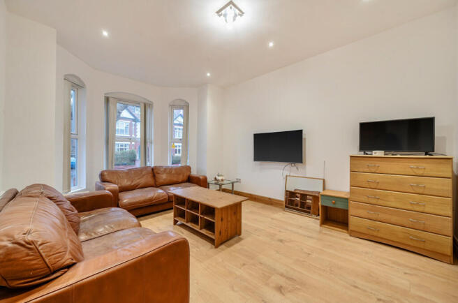 1402995-21-697386...