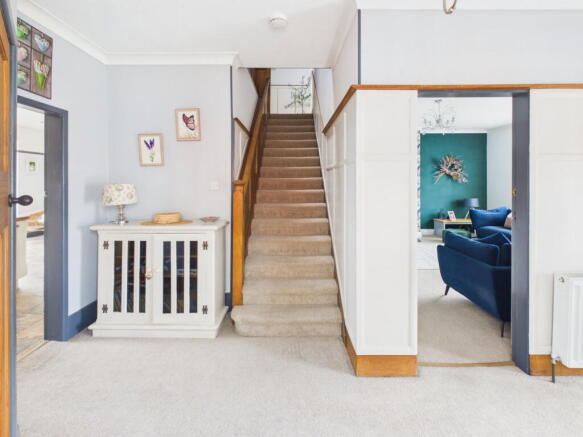 4 bed Semi-Detached for sale Image 8