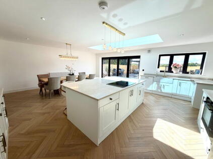 A Deceptive Property, 2,314sq ft Of Flexible Space & A Show Home Finish - Keycol Hill
