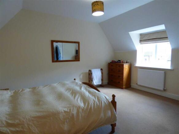 MASTER BEDROOM SUITE