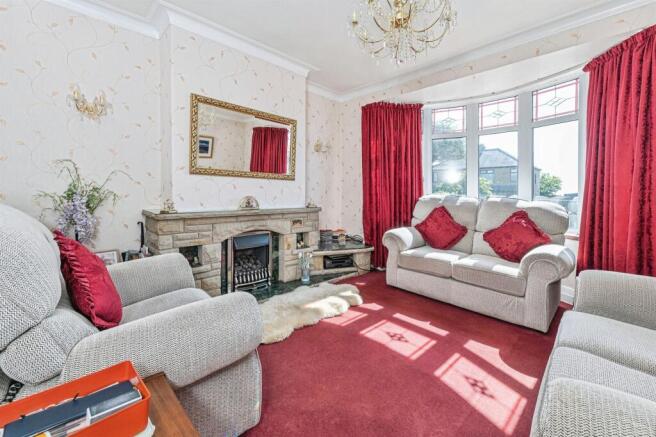 3 bed Semi-Detached for sale Image 4