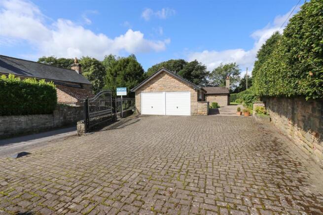 Driveway.jpg