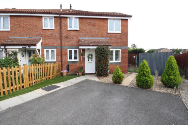 1-bed terraced on Cotswold Way, Worcester Park KT4, £335,000