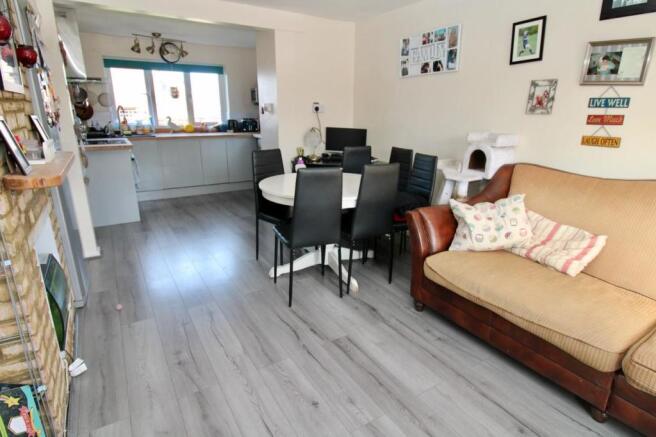 Lounge/Diner/Kitchen