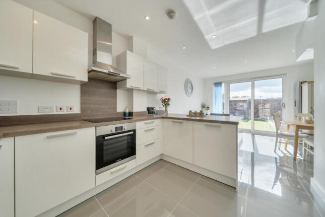 Kitchen / Dining Room