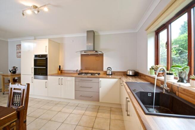 Kitchen/Breakfast