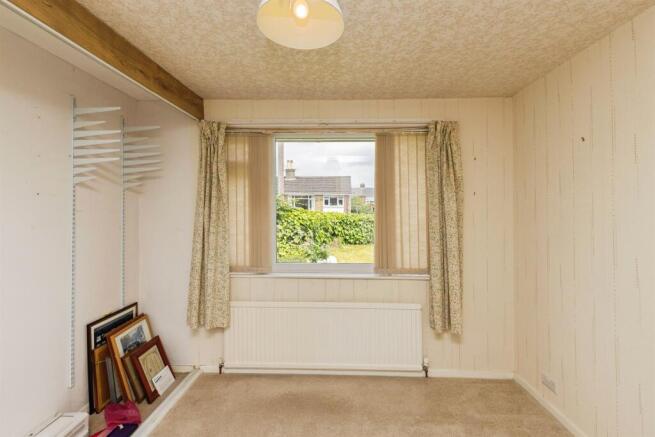 2 bed Semi-Detached for sale Image 8