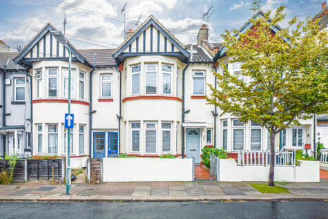 Westcliff Park Drive, Westcliff-on-sea, SS0