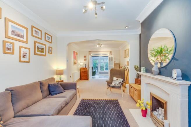 KITCHEN, DINER AND LIVING ROOM