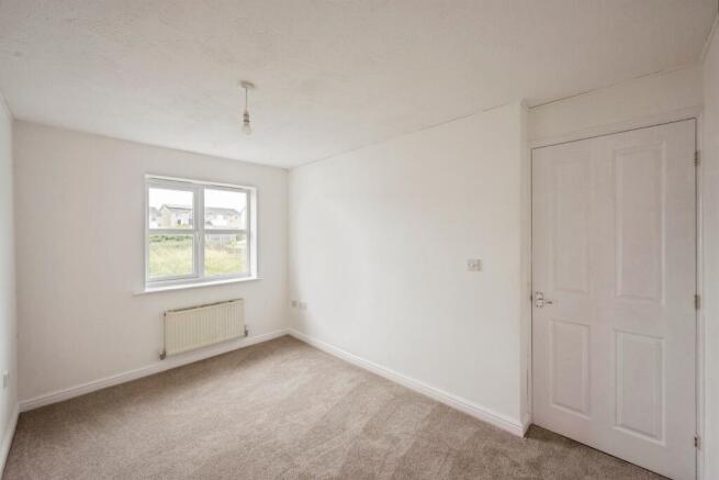 3 bed Semi-Detached for sale Image 9