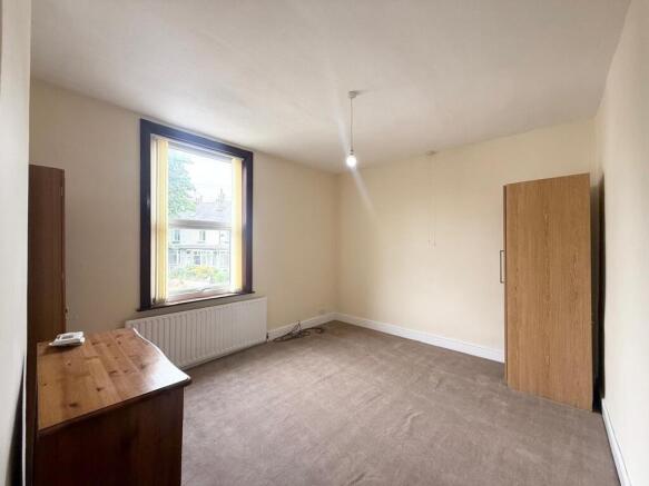 4 bed Terraced to rent Image 7