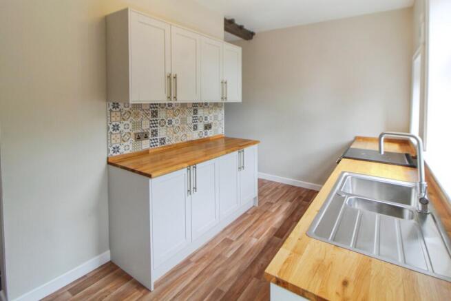 2 bed Terraced for sale Image 5