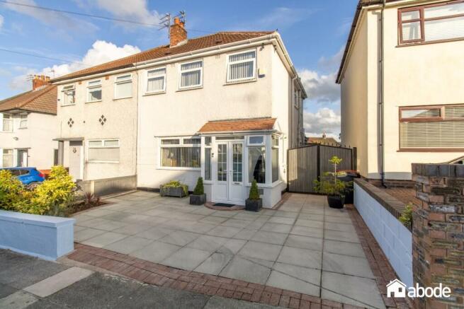 43 Coronation Drive 24.jpg