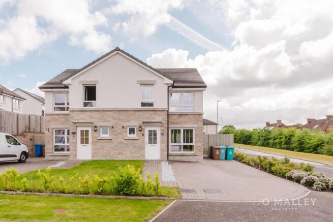 16Alexander_Coatbridge_Exterior_Front_02.jpg